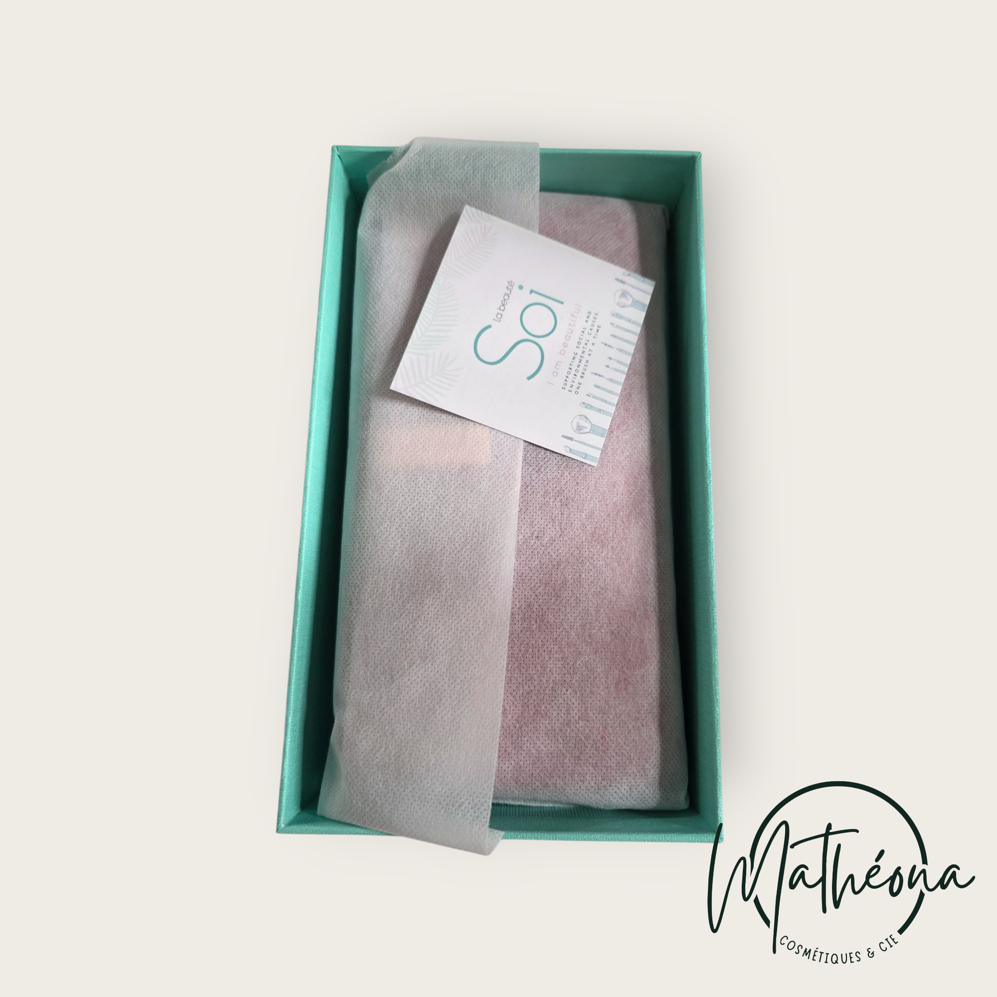 Coffret de 10 pinceaux avec sa pochette de transport rouge